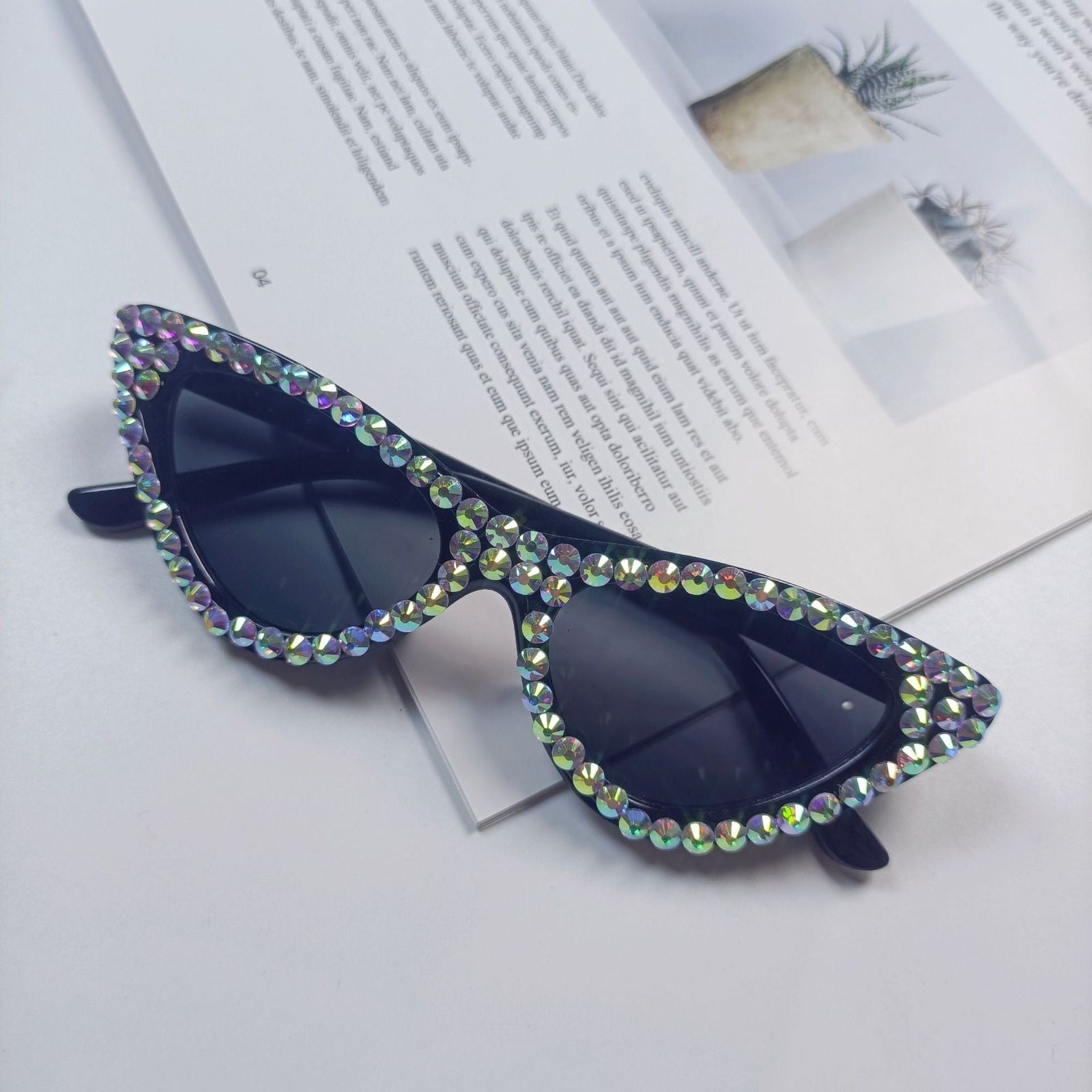 Kvinners Cat-Eye Solbriller med Glitrende Detaljer 6