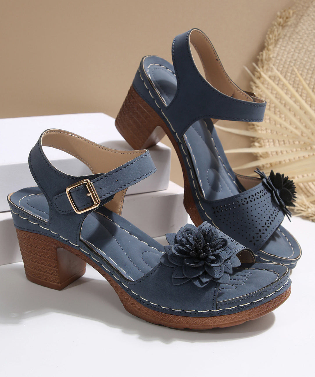 Kvinners Chunky Sandaler med Peep Toe 3