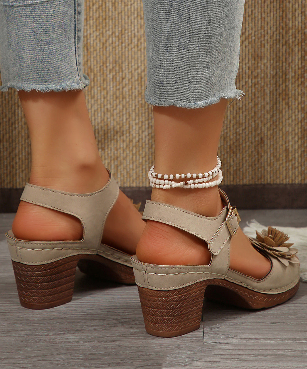 Kvinners Chunky Sandaler med Peep Toe 4