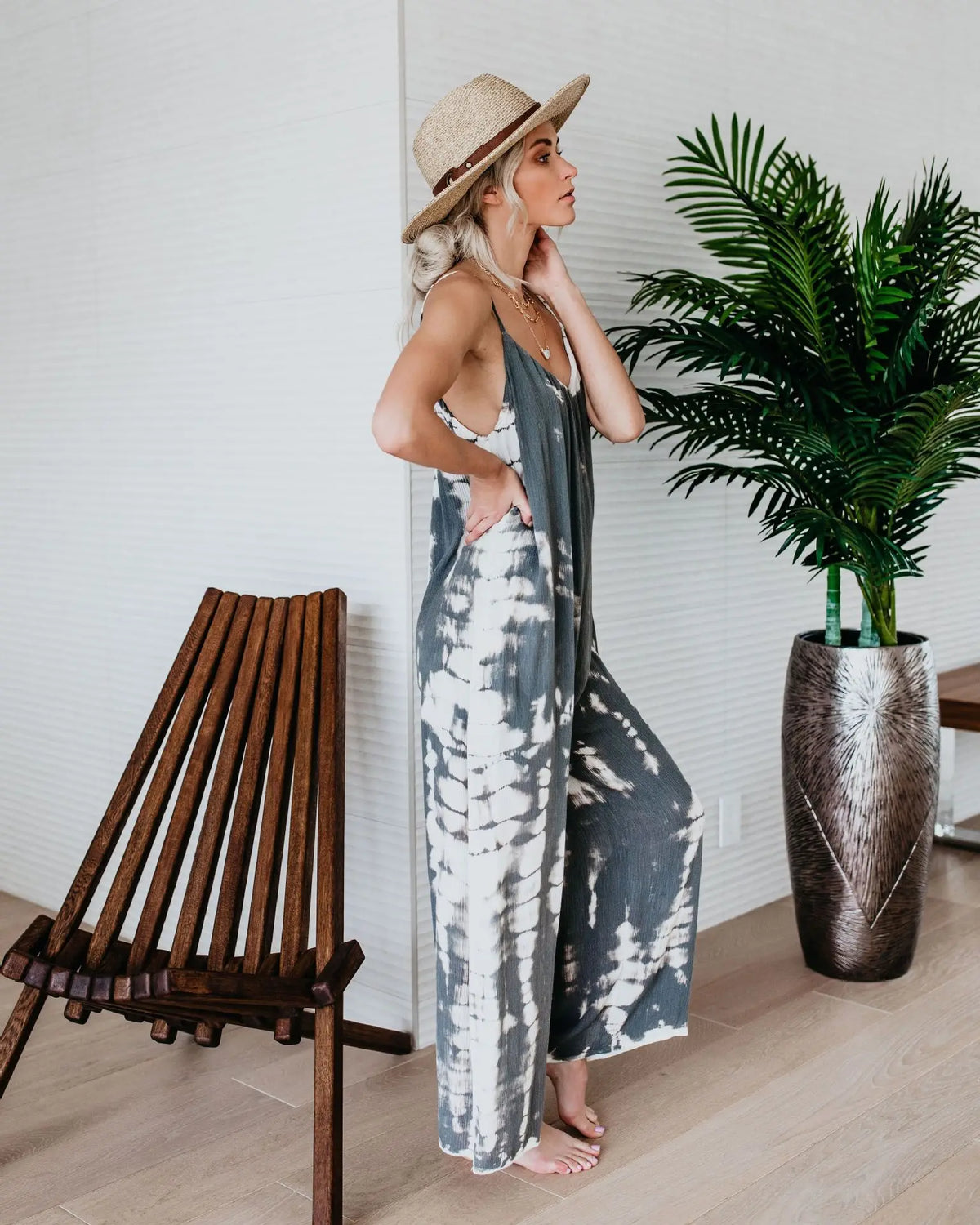Kvinners Jumpsuit med Brede Ben 3