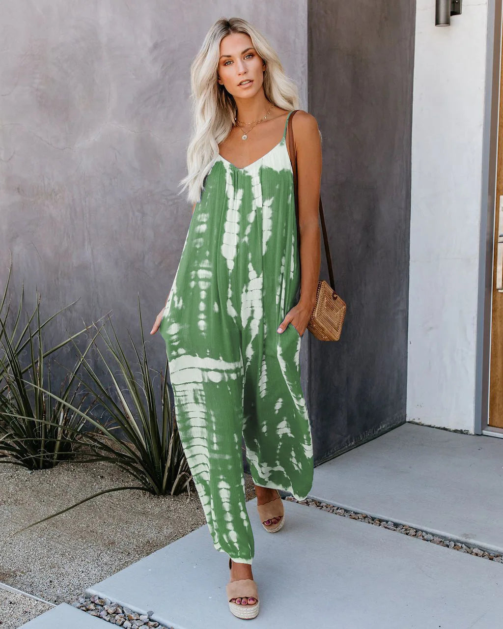 Kvinners Jumpsuit med Brede Ben 7