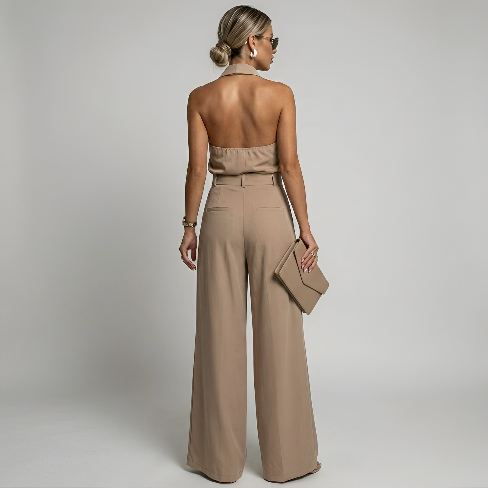 Kvinners Jumpsuit med Halter Neck og Brede Ben 2