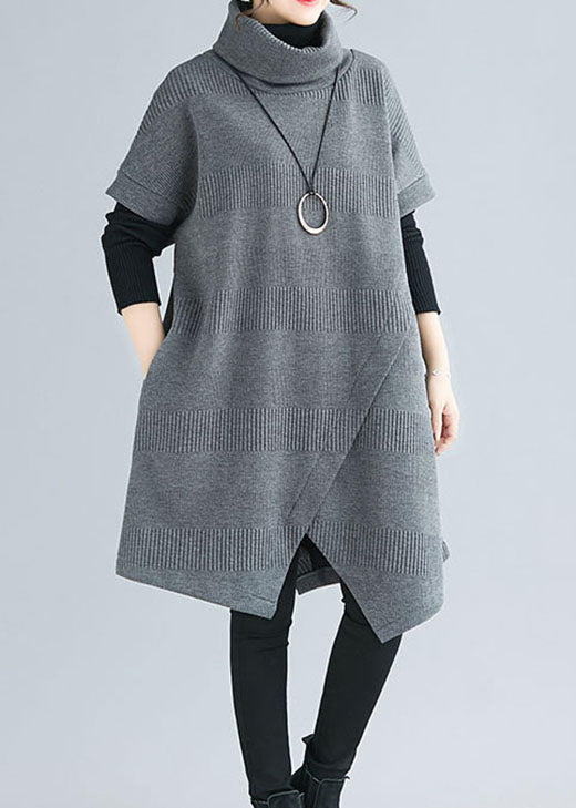 Kvinners Kjole med Asymmetrisk Design og Turtle Neck 1