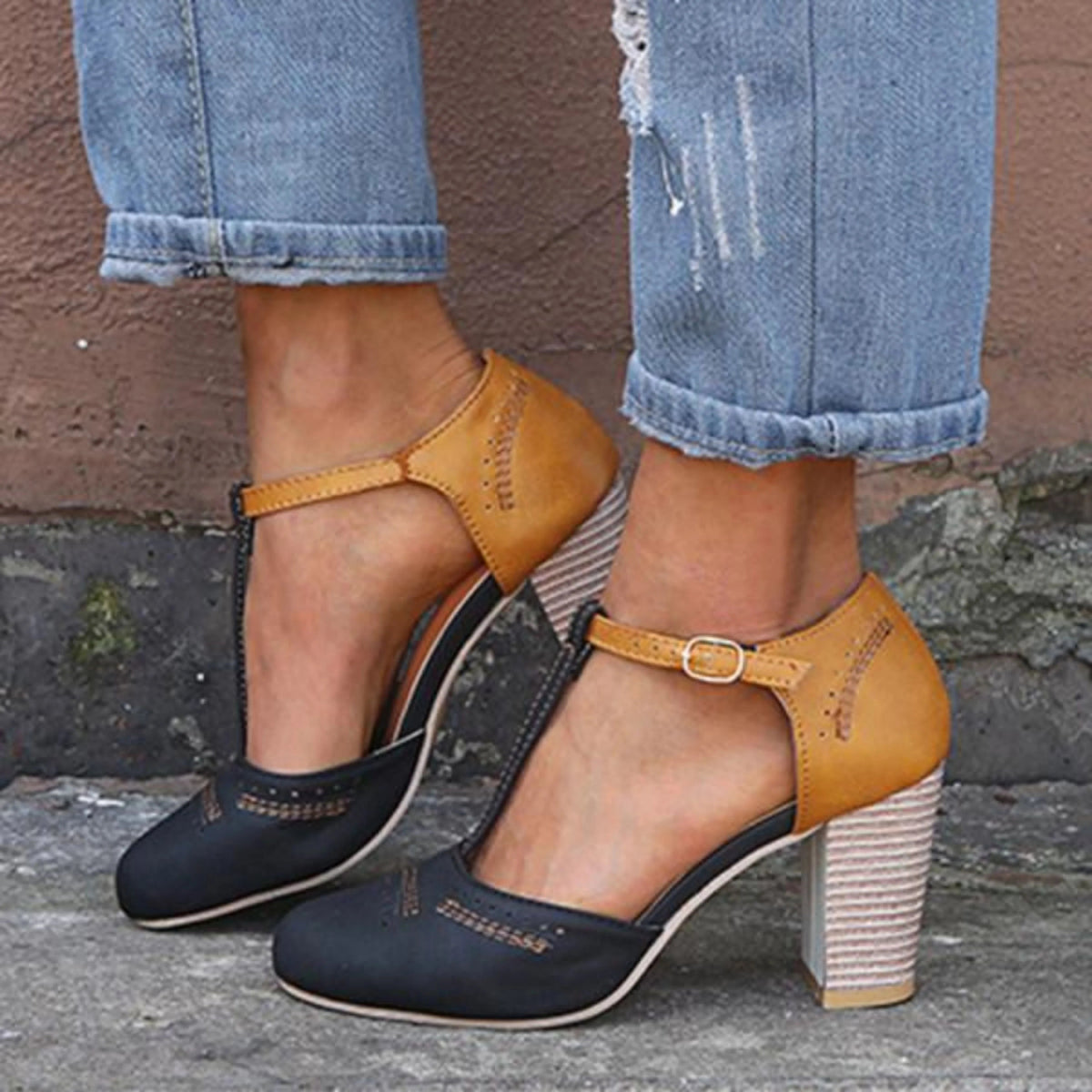 Kvinners Vintage Pumps Lukket Tå 1