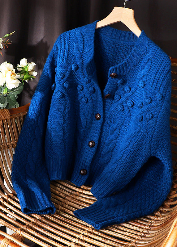 Plus Size Women's Knitted Sweater with Button Details 1