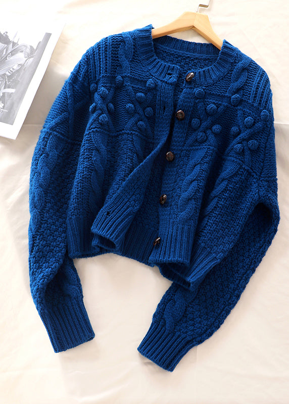 Plus Size Women's Knitted Sweater with Button Details 2