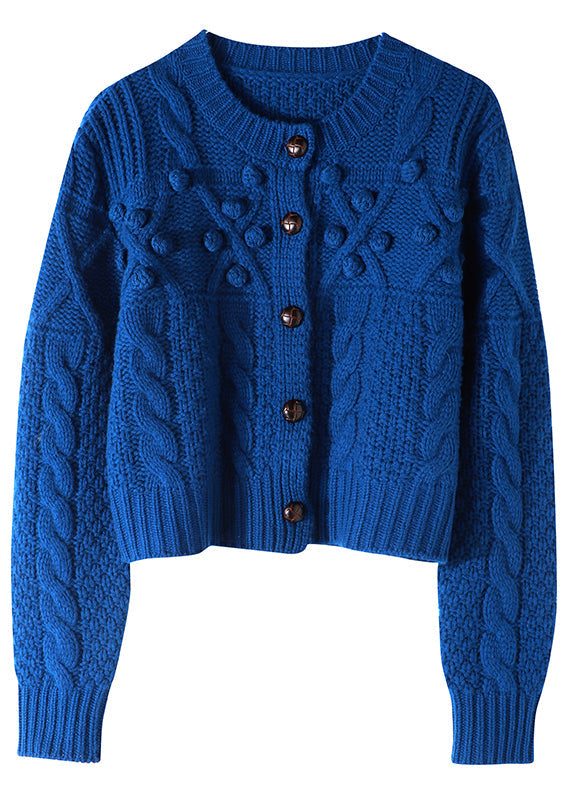 Plus Size Women's Knitted Sweater with Button Details 4
