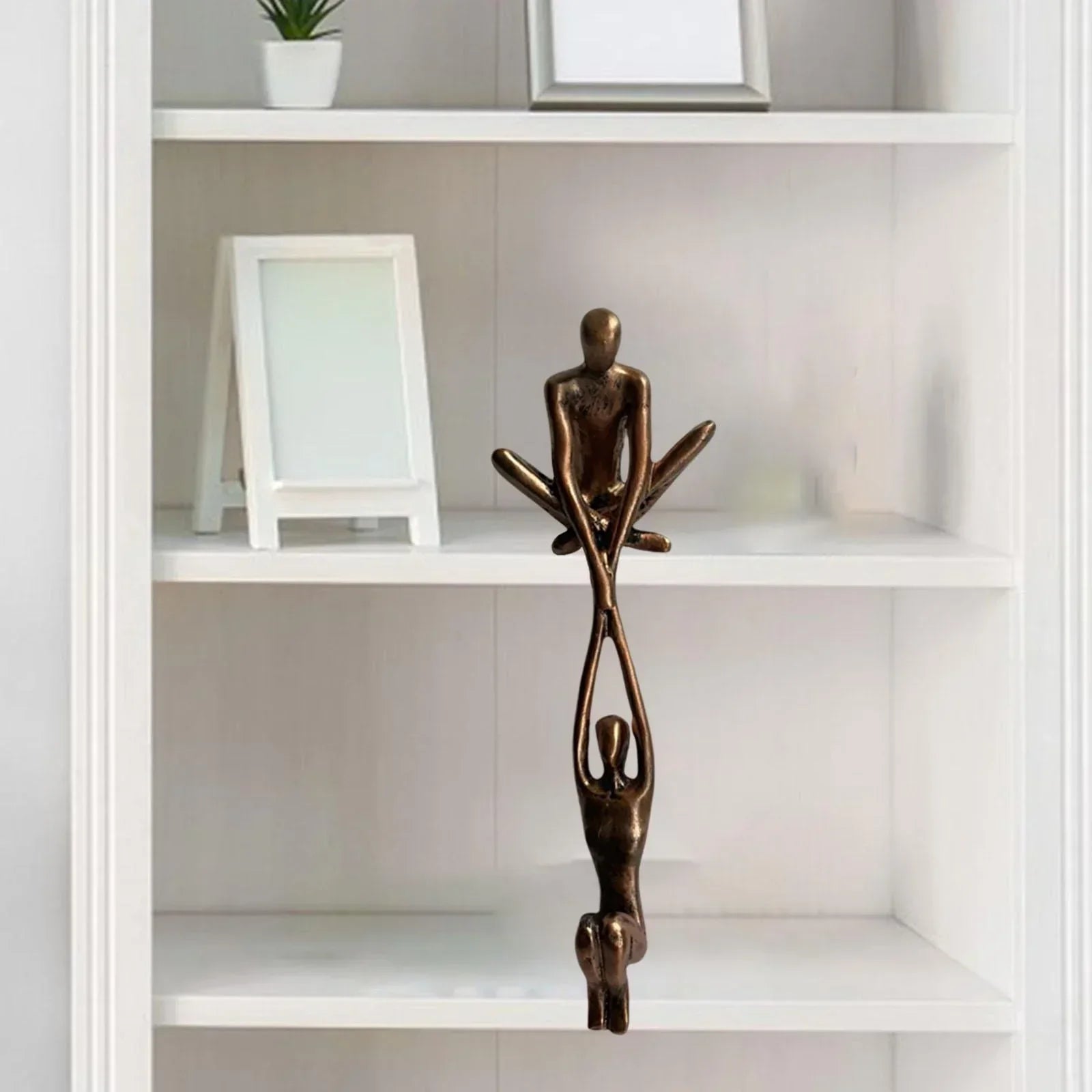 Skulptur Figur av Kjærlighet og Styrke 2