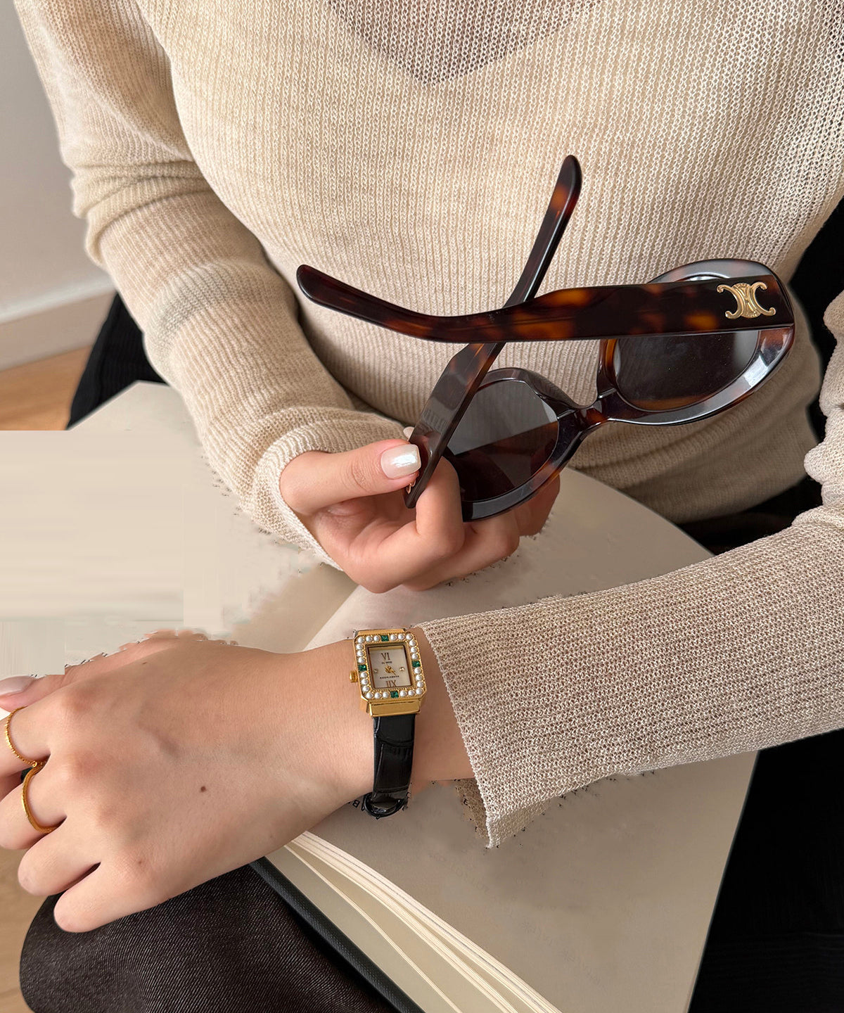 Unisex Quartz Klokke med Zircon Detaljer og Skalldesign 1