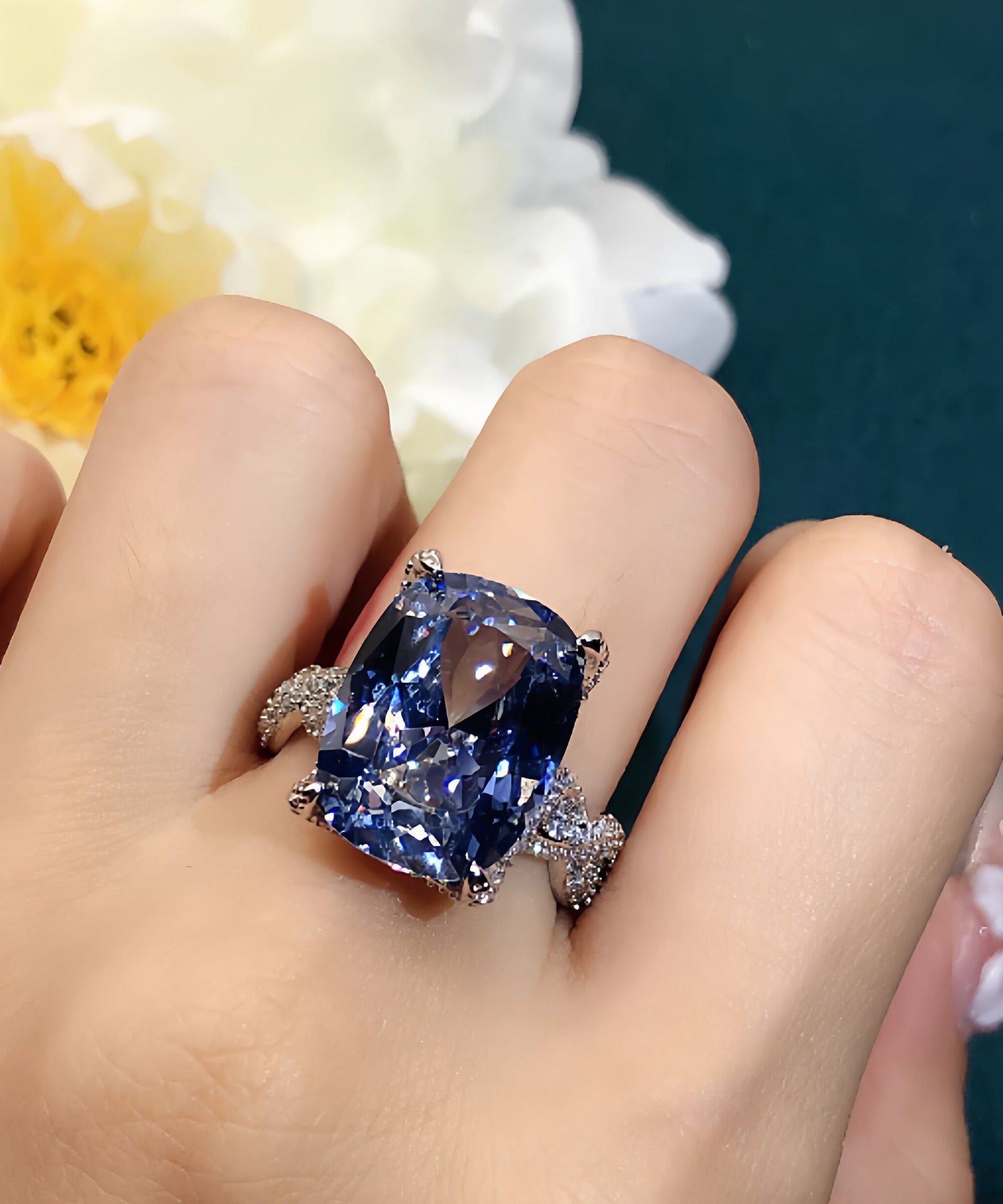 Unisex Ring med Zircon Krystall Detaljer 1