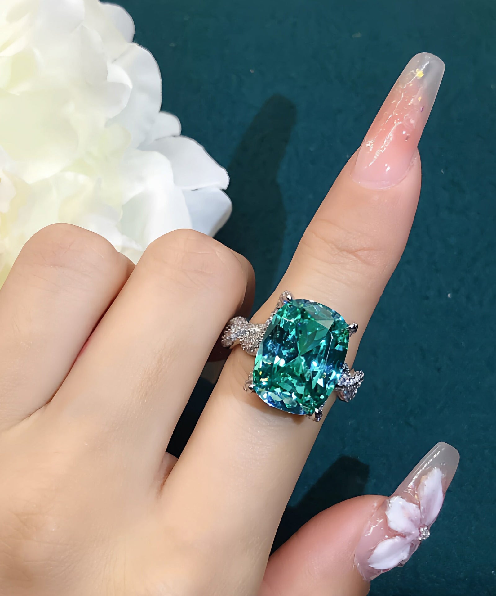 Unisex Ring med Zircon Krystall Detaljer 4