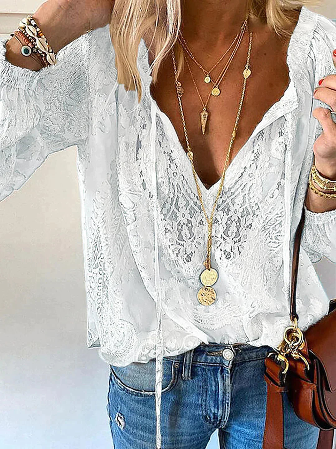 Variant image for Kvinne Bluse Lett Stoff med Spisse Detaljer-33
