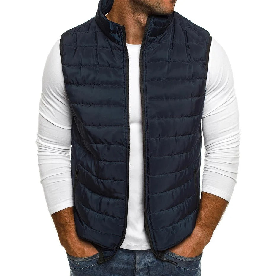 Ermeløs bodywarmervest for menn