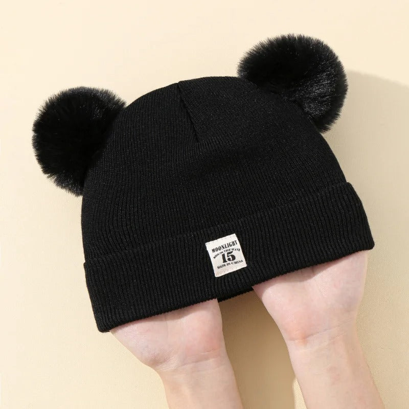 Ull Strikket Baby Bonnet