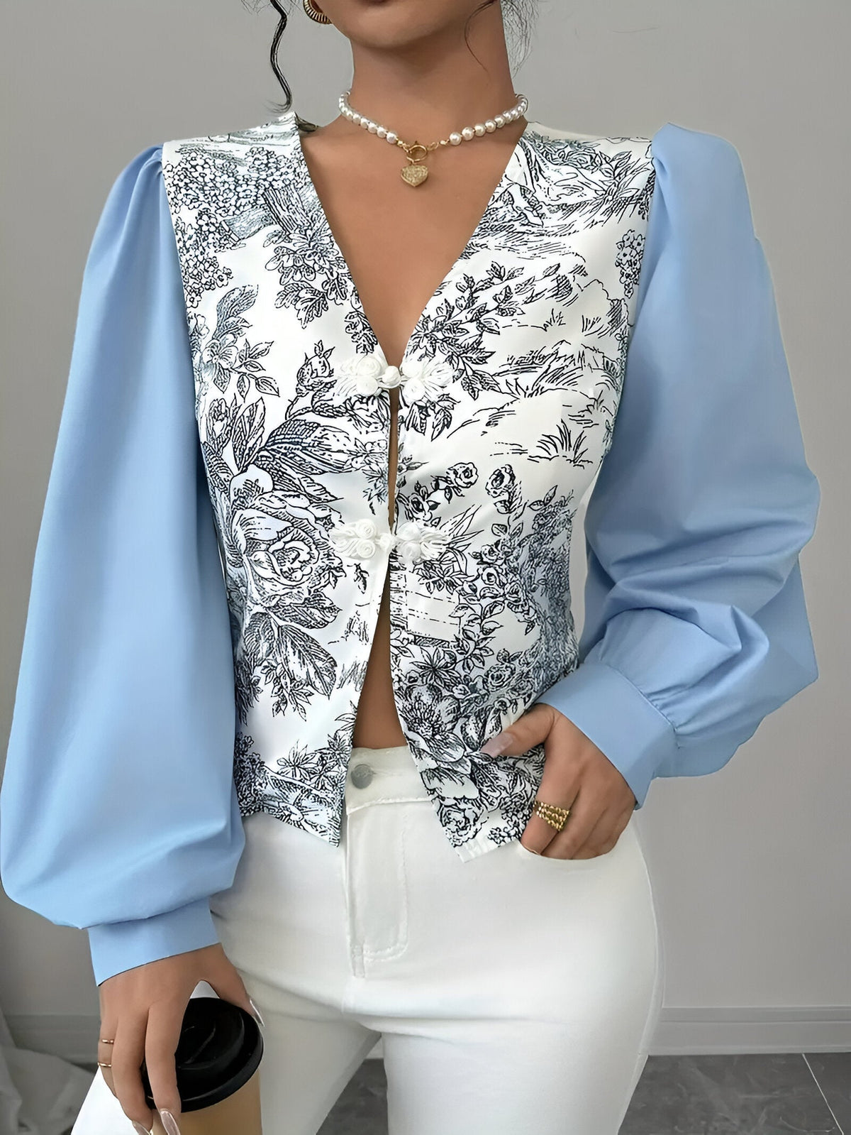 Variant image for Dame Bluse V-hals Blomstertrykk Polyester-6