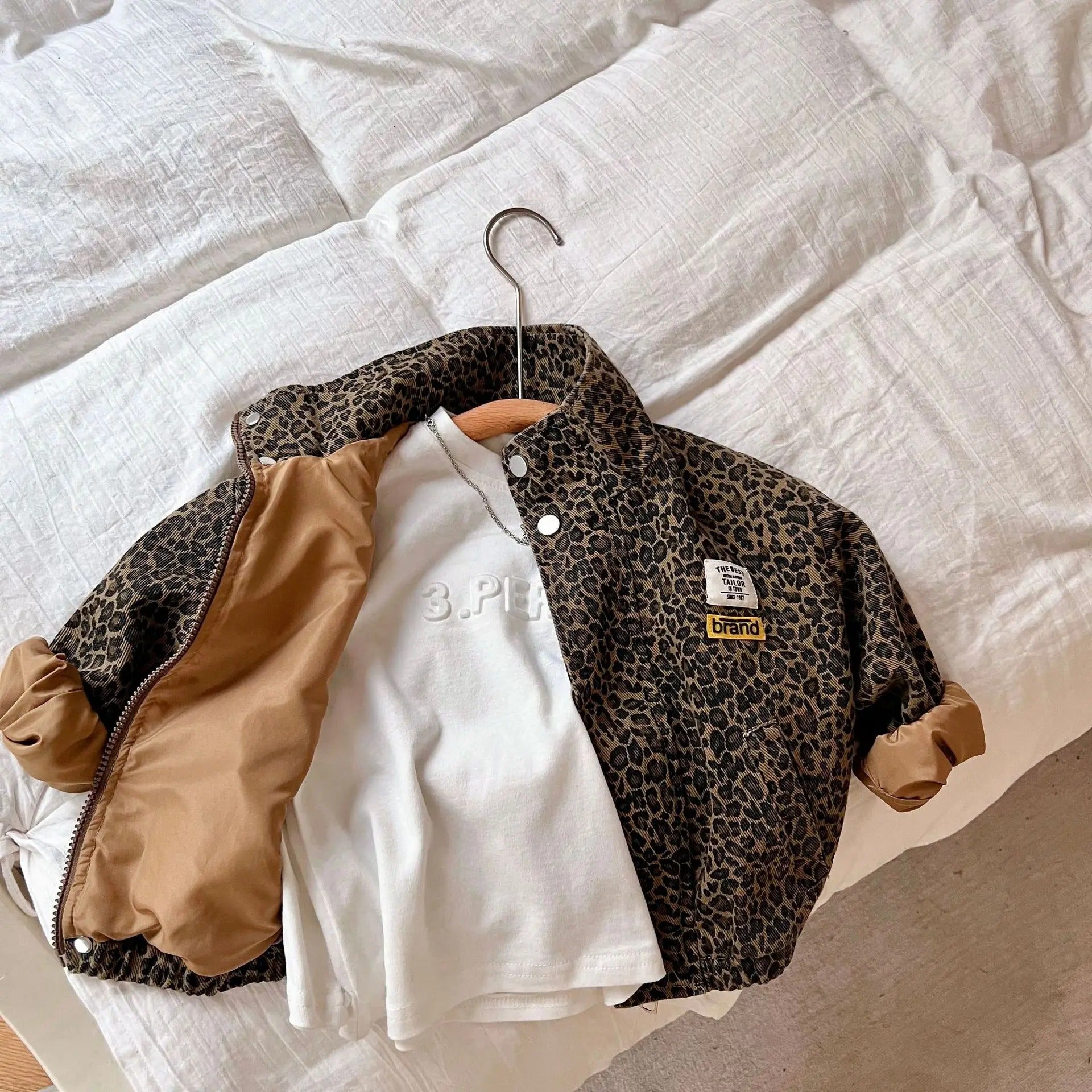 Leopardmønstret jakke for barn