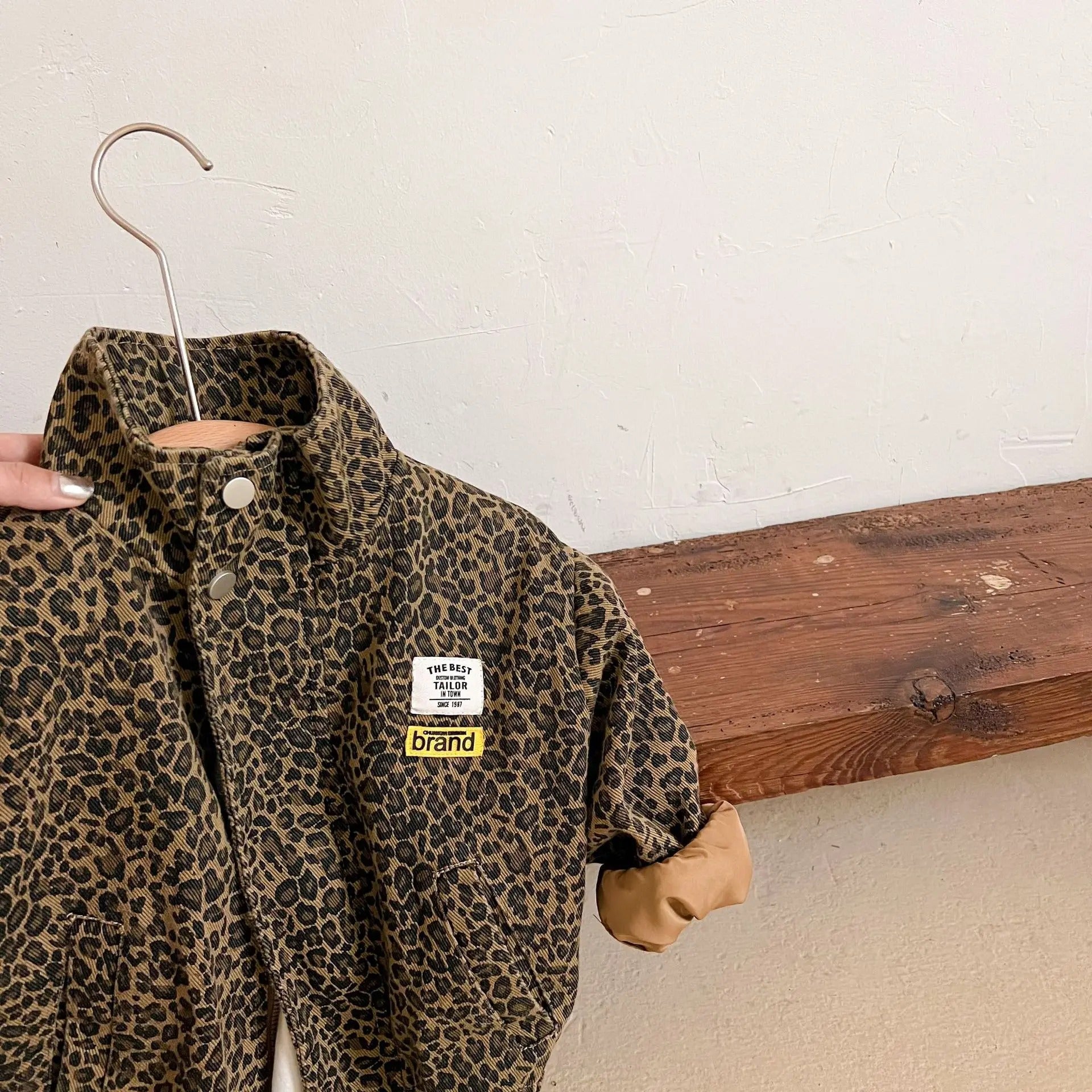 Leopardmønstret jakke for barn