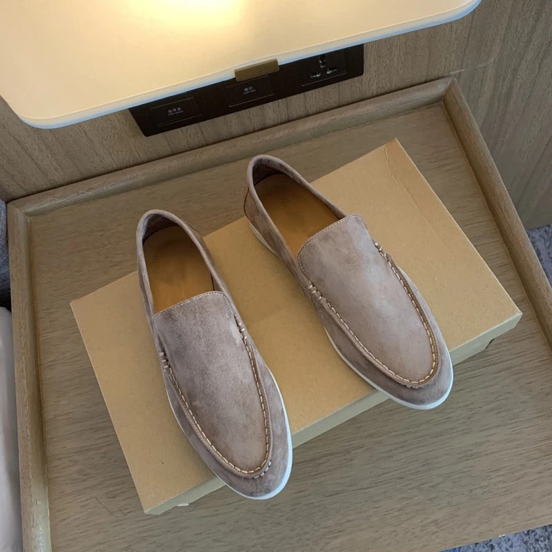 Loafers i semsket skinn for menn