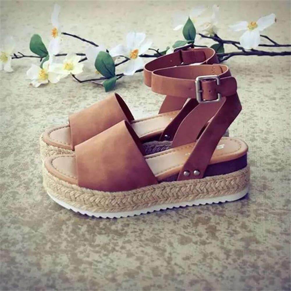 Sommersandaler for kvinner