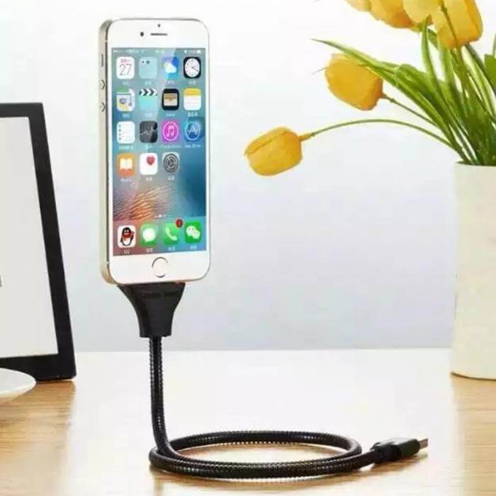 Allsidig ladekabel for telefonstativ