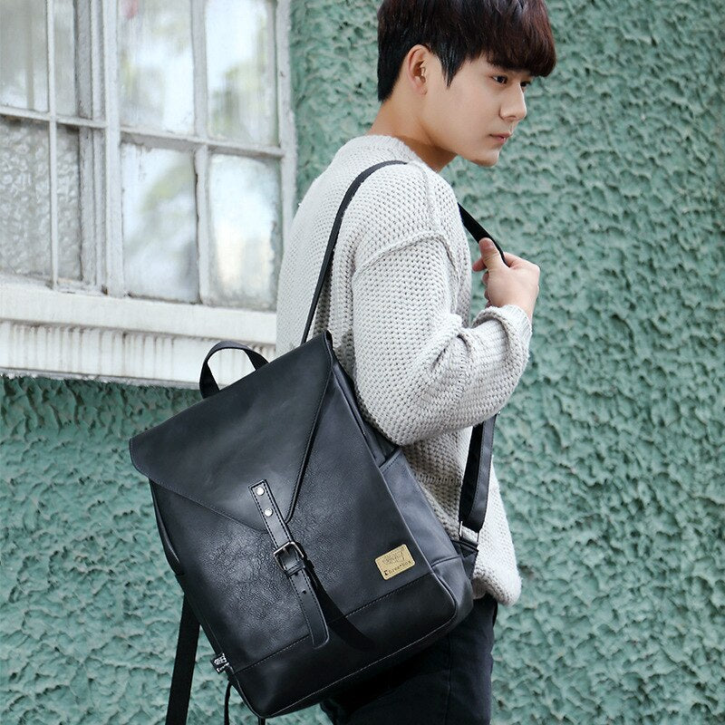 Vintage ryggsekk i kunstlær