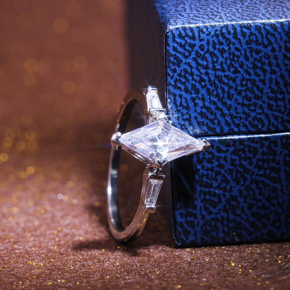 Horse Eye Solitaire forlovelsesring
